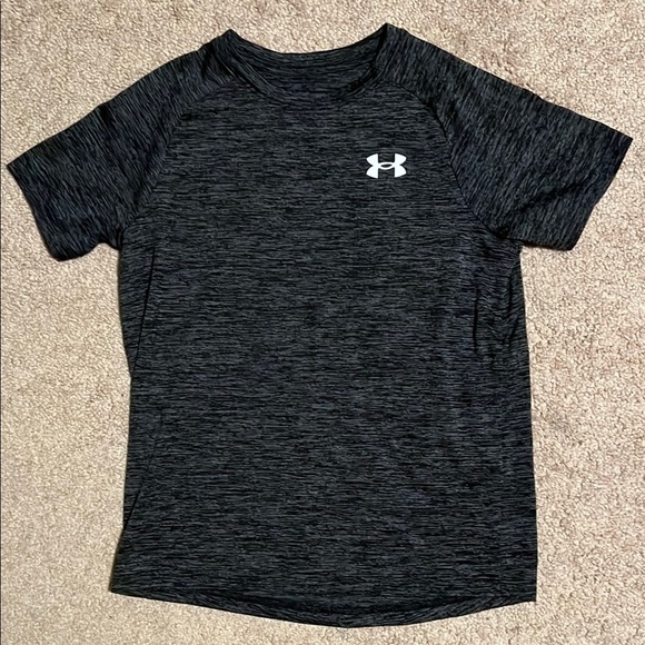 Under Armour T-Shirt - Picture 1 of 3